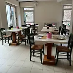 ホテル Garni Capinera 2*