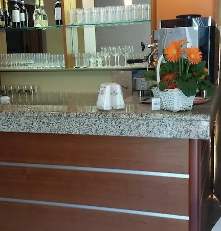 Garni Capinera Hotell Garda (Verona)