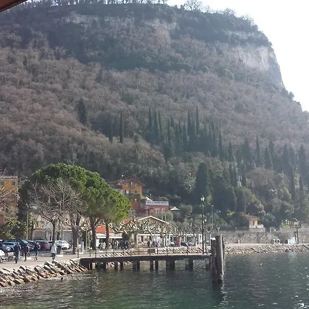Garni Capinera Hotell 2*