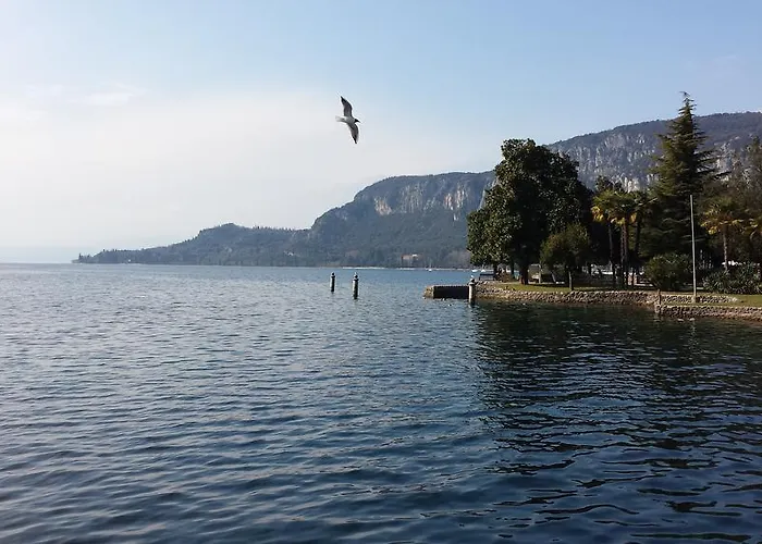 Szálloda Garni Capinera Garda