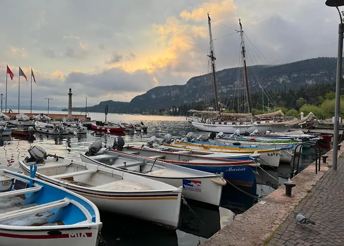 Garni Capinera 2* Garda