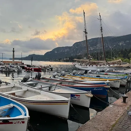 Garni Capinera 2* غارْدا