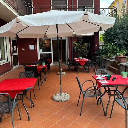 Hotell Garni Capinera 2*