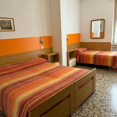 Garni Capinera Hotel