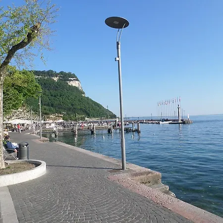 Hotell Garni Capinera Garda (Verona)