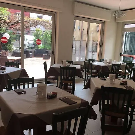 Garni Capinera Garda (Verona)