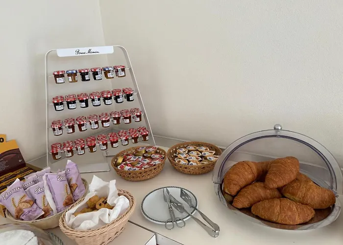 伽勒尼卡佩涅尔拉酒店 加尔达