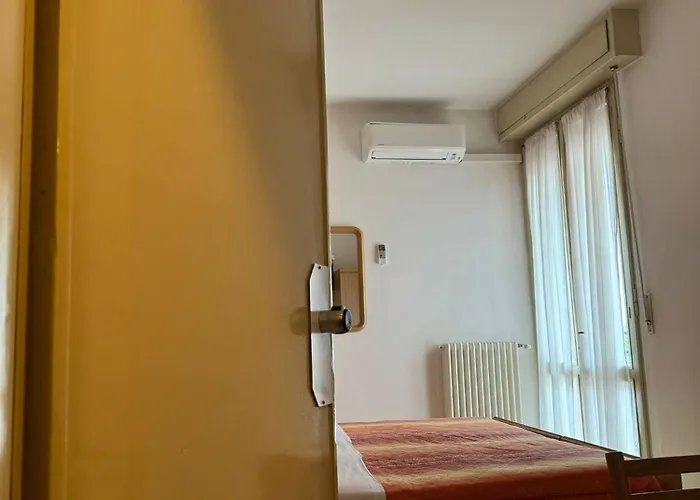 伽勒尼卡佩涅尔拉酒店 酒店 加尔达