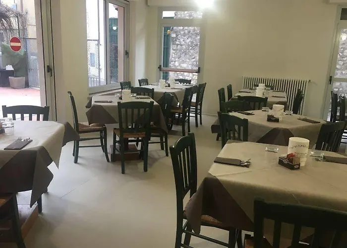 伽勒尼卡佩涅尔拉酒店 加尔达