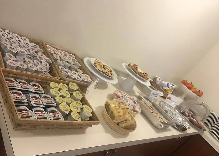 伽勒尼卡佩涅尔拉酒店 2* 加尔达