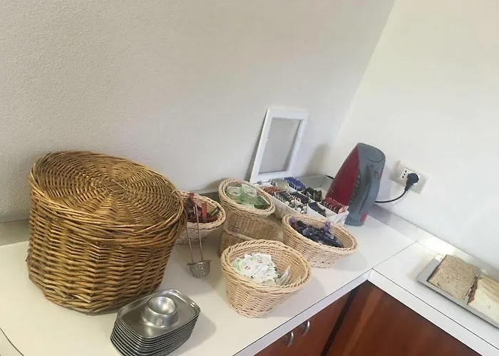 伽勒尼卡佩涅尔拉酒店 2* 加尔达