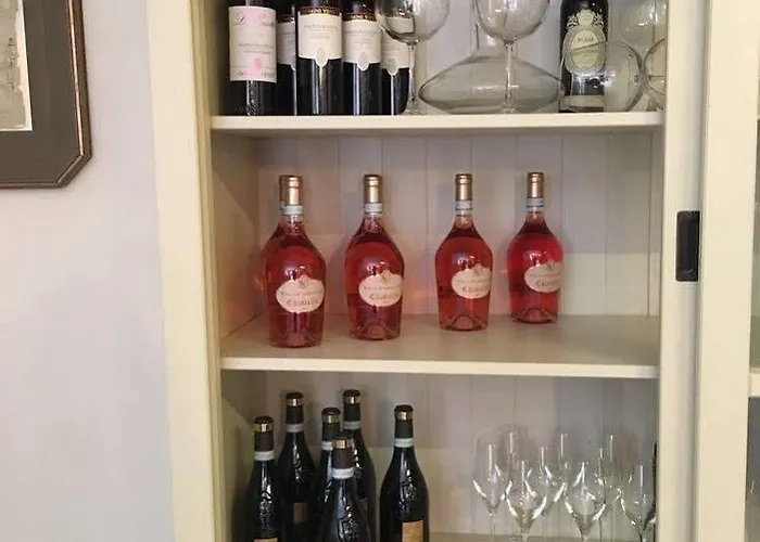 伽勒尼卡佩涅尔拉酒店 2*